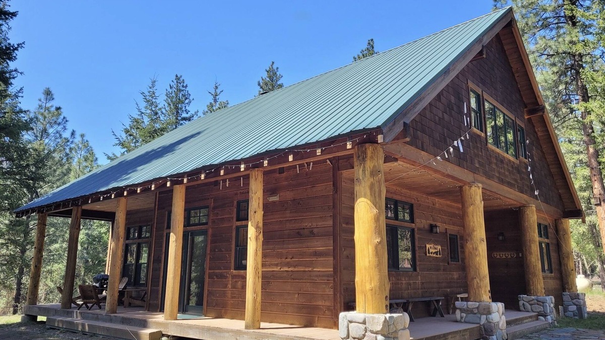Mazama House | Fawn Glen Cabin in Mazama, Wa! Close to Ski/Sports Trail!