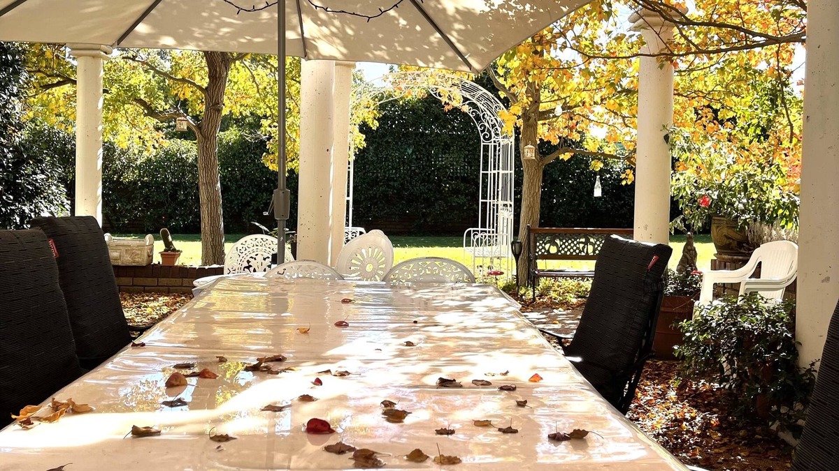 Lesmurdie House | Fay's Stays (A Unique Perth Hills Retreat)