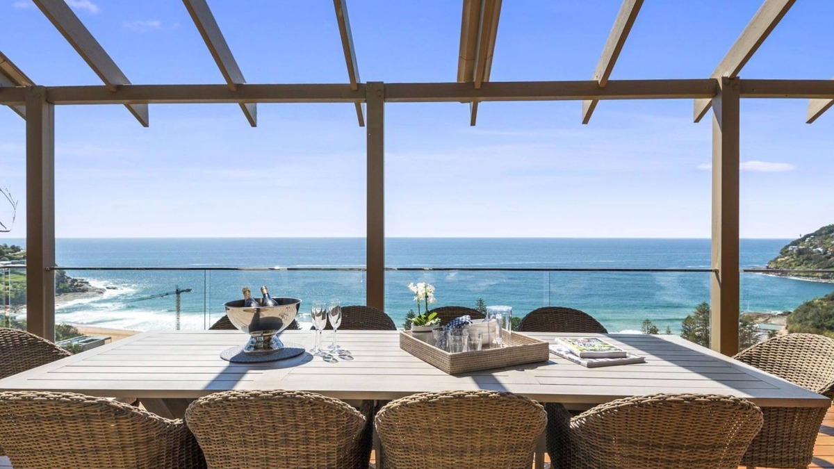 Whale Beach House | FEATHER TOP by Palm Beach Holiday Rentals