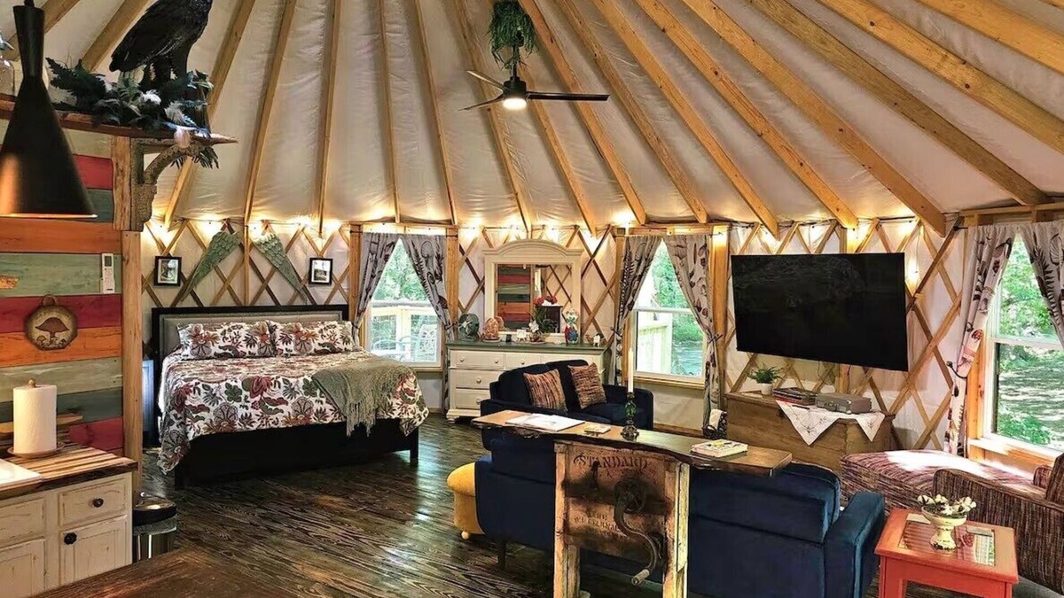 Gap Mills House | Feathered Fern Yurt