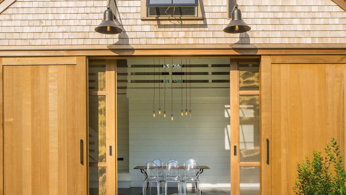 Orleans House | Featured in Boston Globe- fully renovated cape w/pool & modern barn pool house