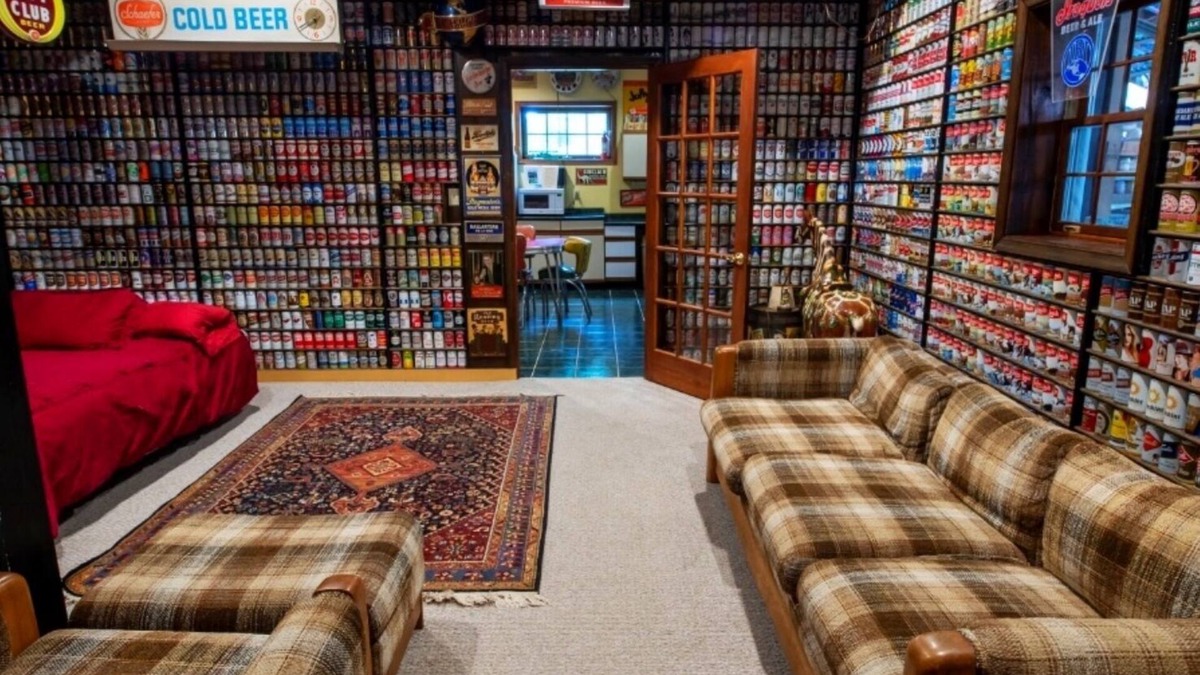 Rossville House | Featured On The Travel Channel, Home & Garden Channel and more. No cleaning fee!