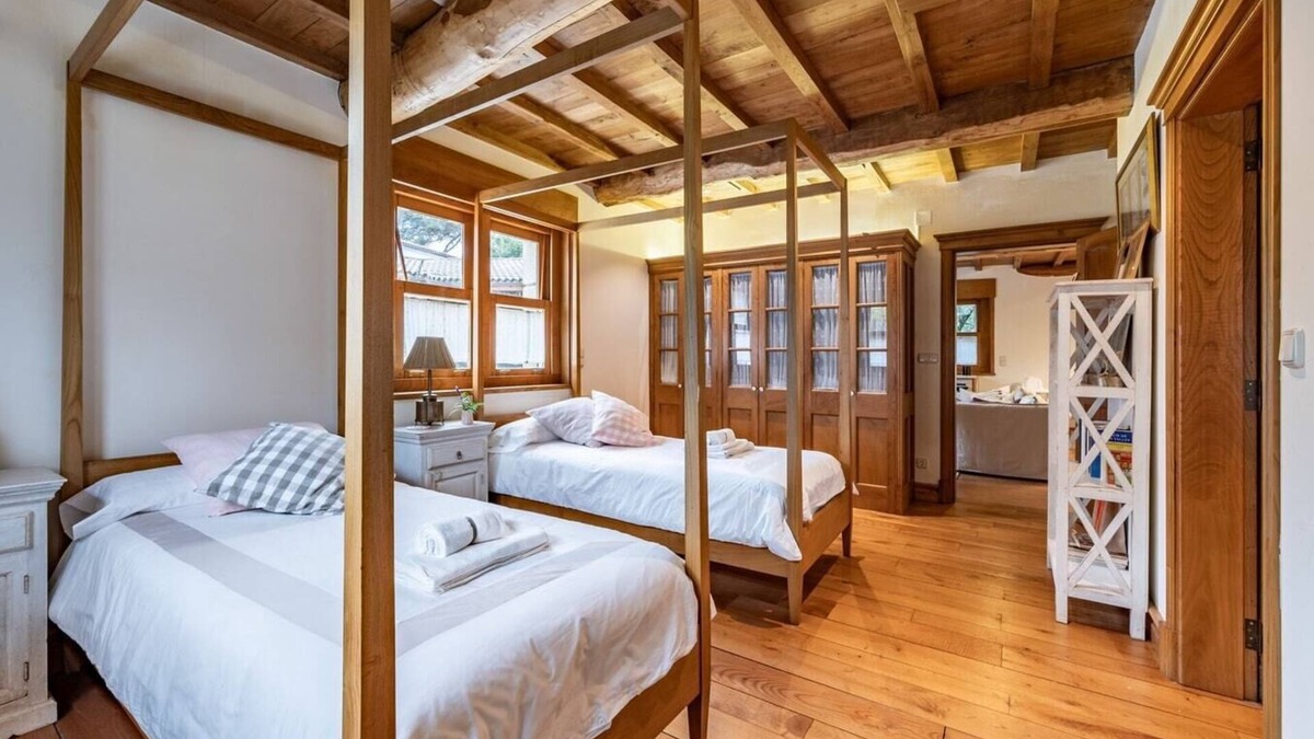 Oza de los Rios Cottage | Fee4Me La Casita de Oza