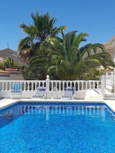 Quesada Villa | Fee4Me Villa with private pool