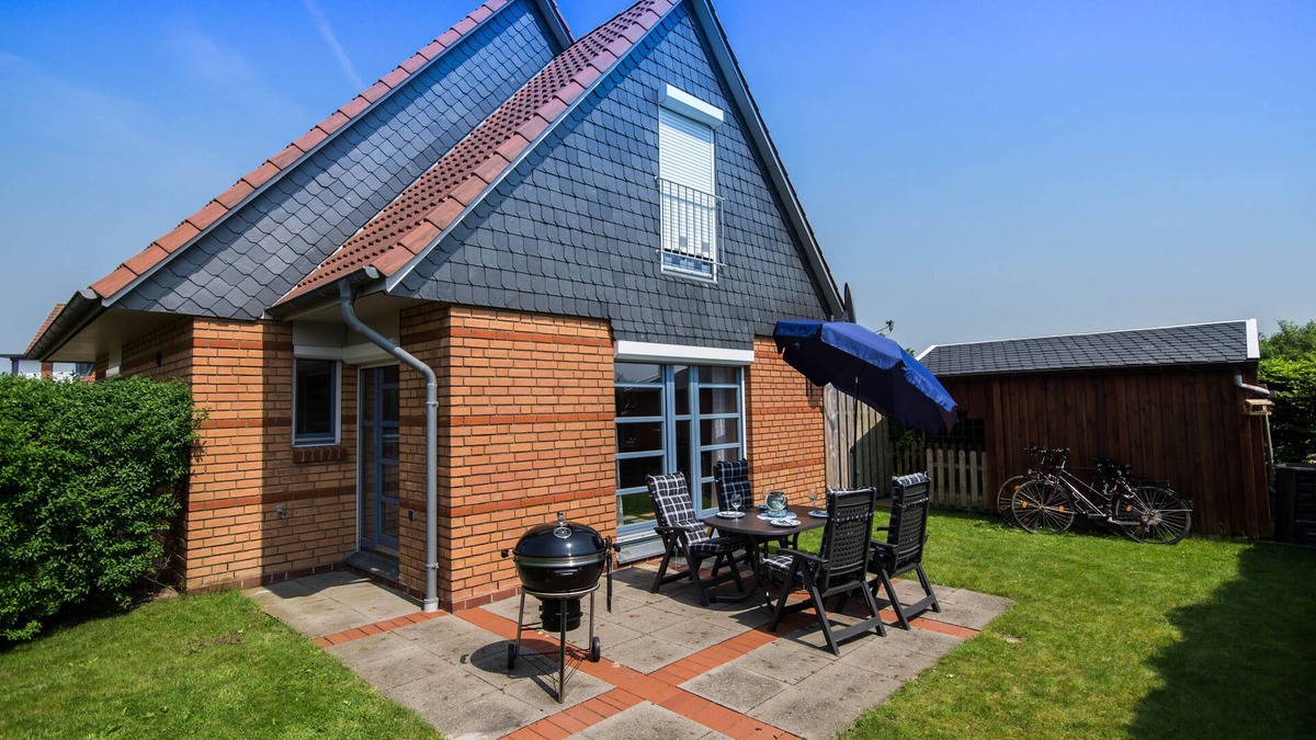 Friedrichskoog-Spitze House | Feel at home . only 300 meters from the sea.
