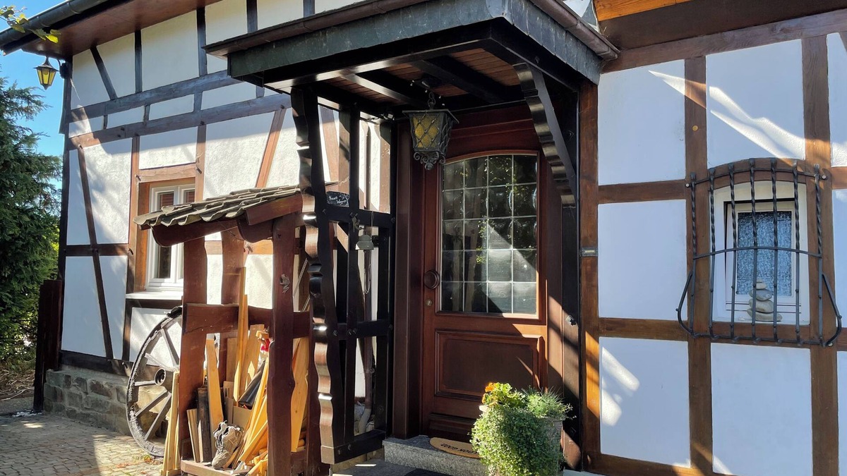 Wiehl Apartment | Feel good and relax in an old farmhouse
