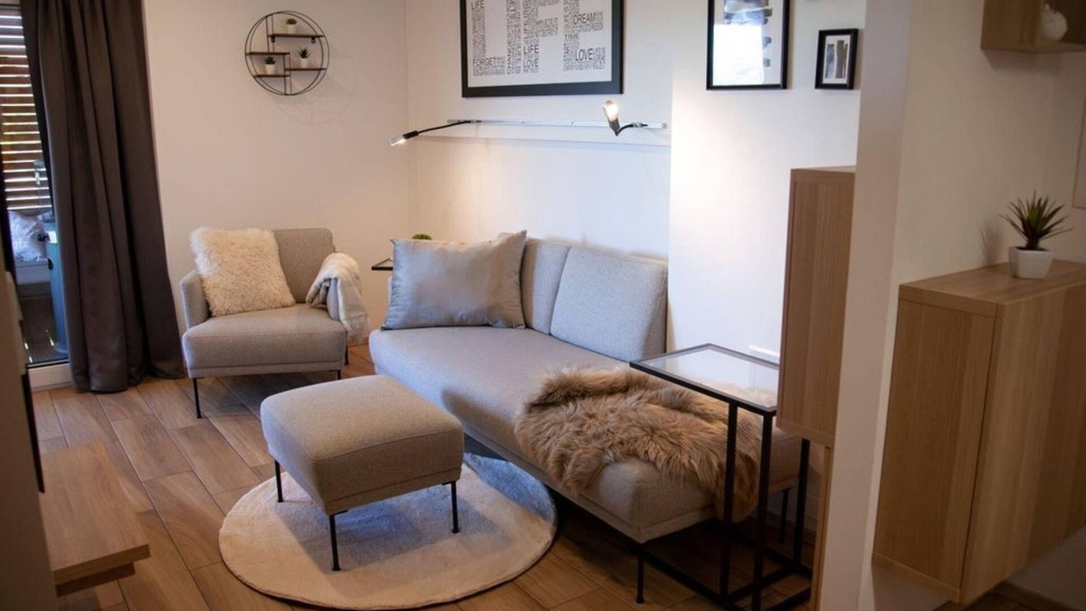 Gusterath Bed & Breakfast | "Feel-good" apartment 9 - Living space Gusterath guests & boarding house