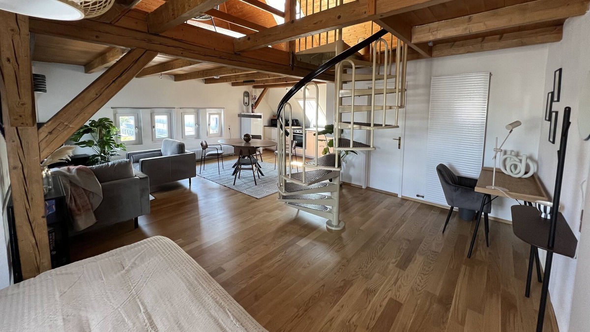 Bregenz Apartment | Feel good loft Wilma near the lake / box spring / Netflix