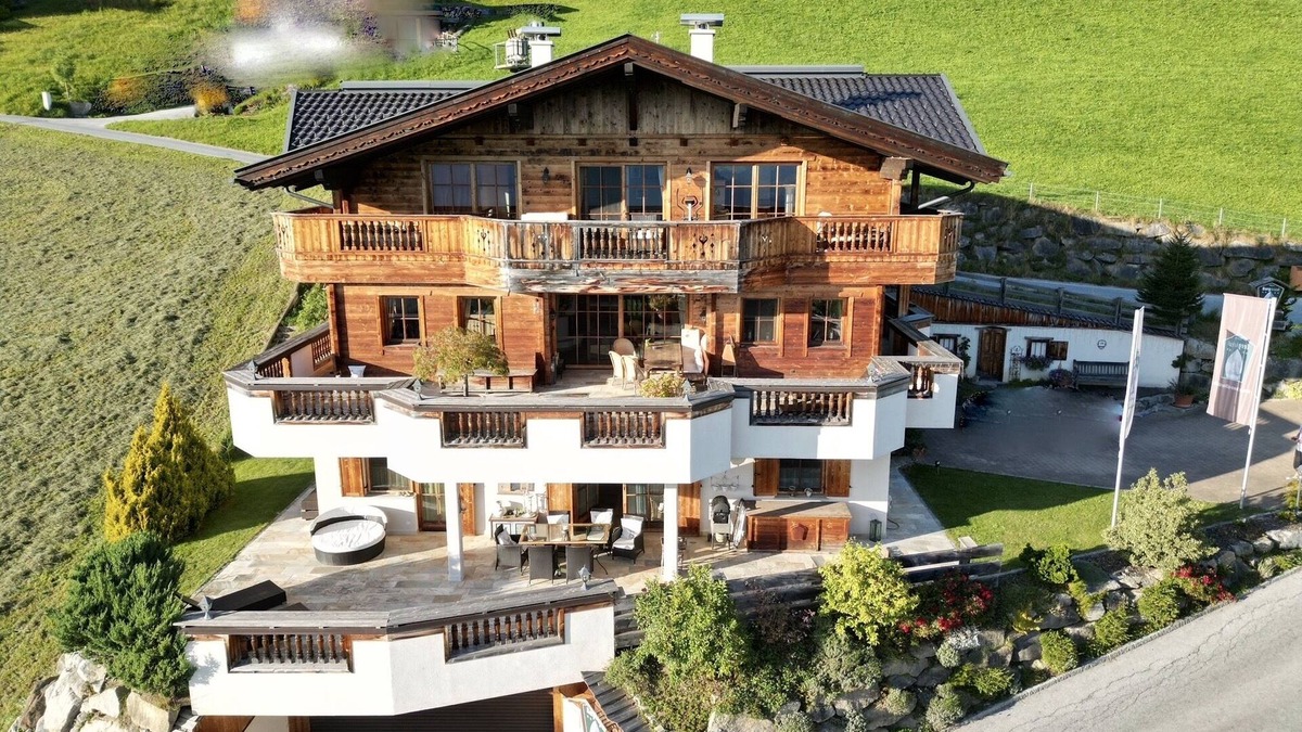 Gattererberg Apartment | Feel-good vacation apartment with a dream view. 2-8 persons