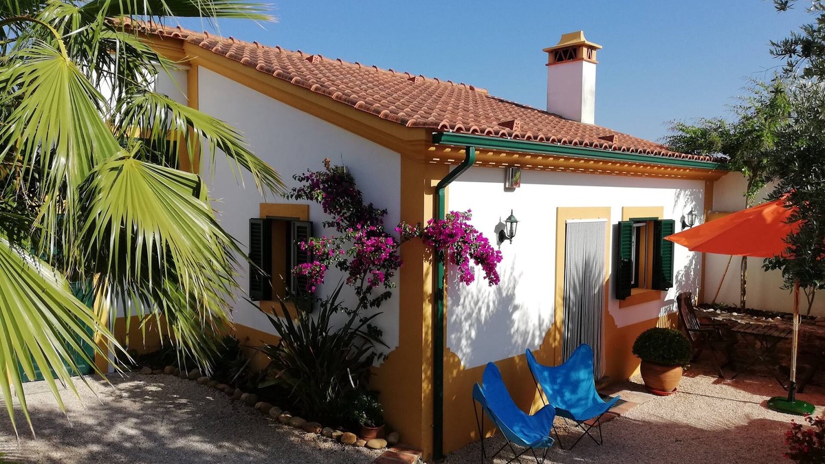 Abrantes Cottage | Feel @ home upon arrival and the first day of your relaxtion holiday can begin