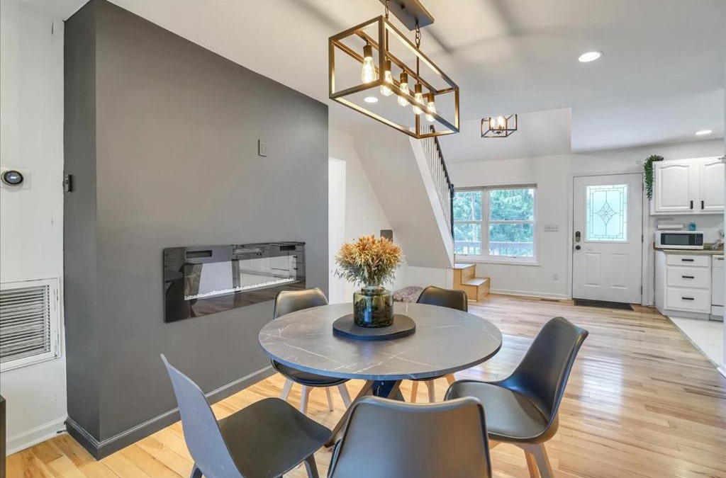 Greenwood Lake House | Feel like home in GWL, free EV/hybrid charger