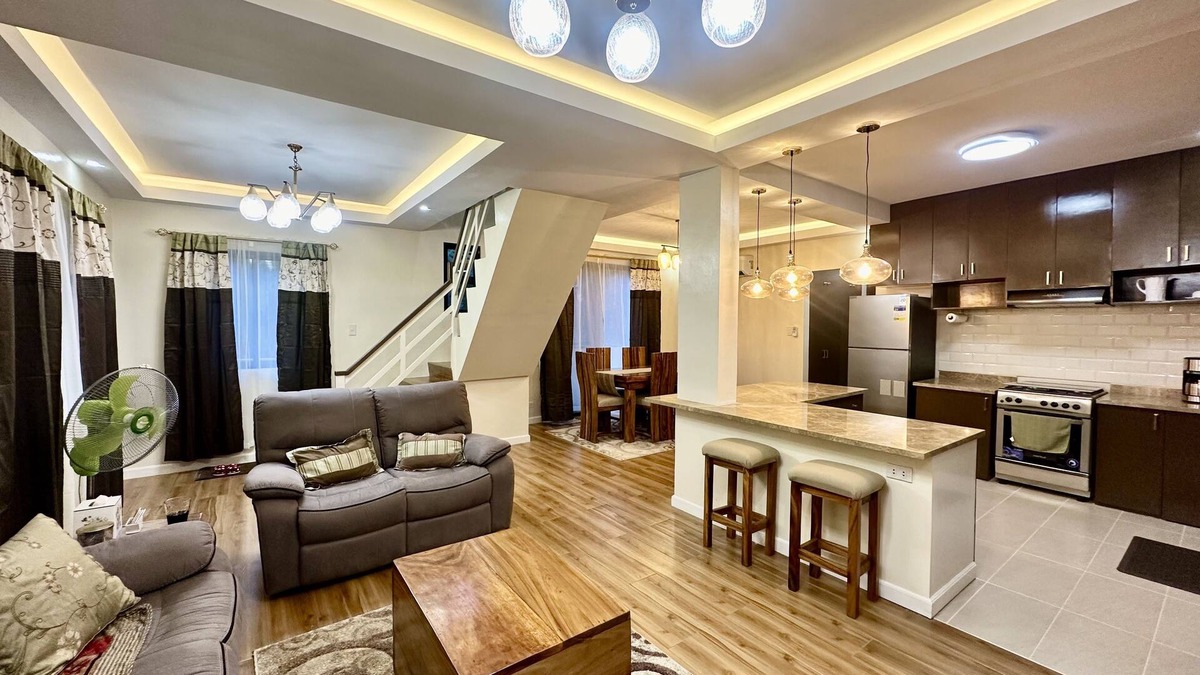 Dasmarinas House | Feel right at home in the luxurious comfort of this 4 bedroom, 3 bathroom home.