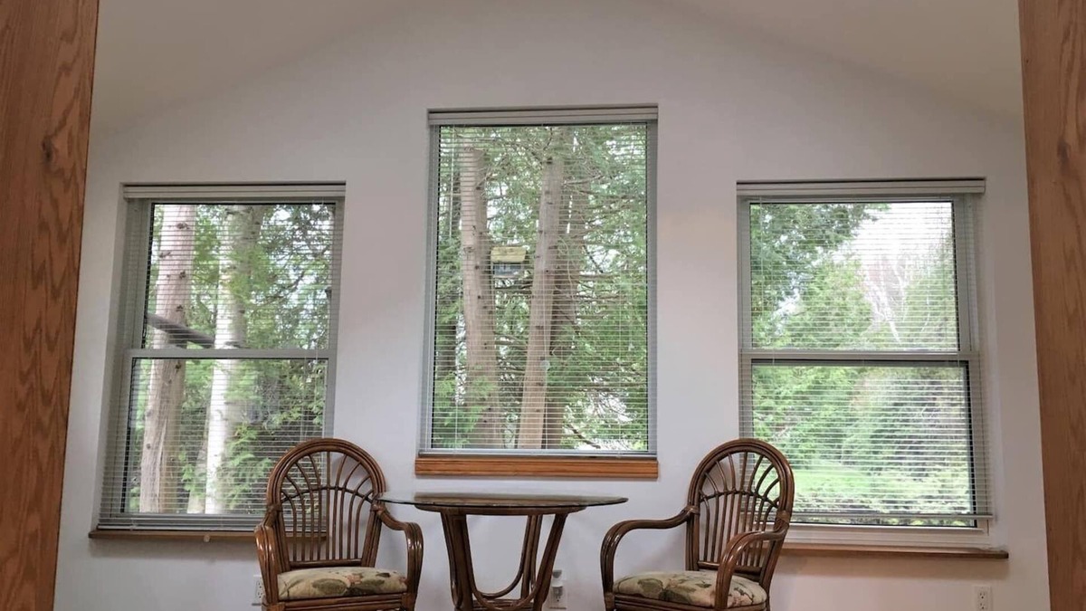 Sauble Beach Cottage | Feel the Space! Beautiful Three Bears' Cottage in Sauble Beach!
