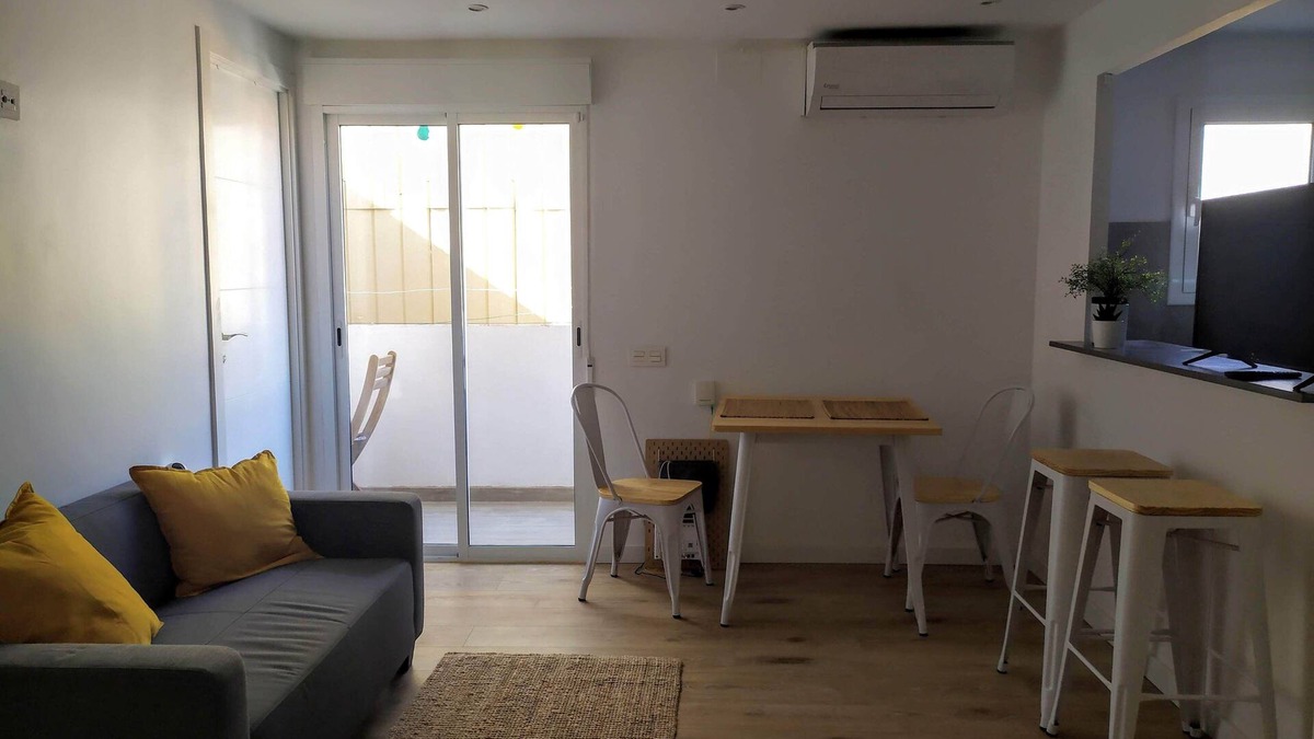 El Prat de Llobregat Apartment | Feel Welcome Barcelona #1 Smart Flat