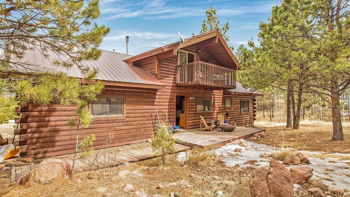 Florissant Cabin | Feels Like Home Cozy Cabin On 40 Acres