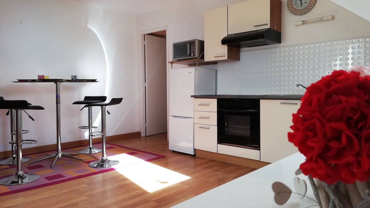 Loctudy Apartment | Feet in the water