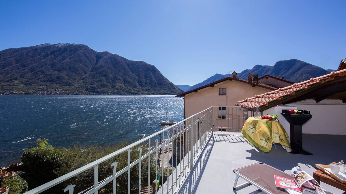 Colonno House | Felice sul Lago, Colonno, Italy