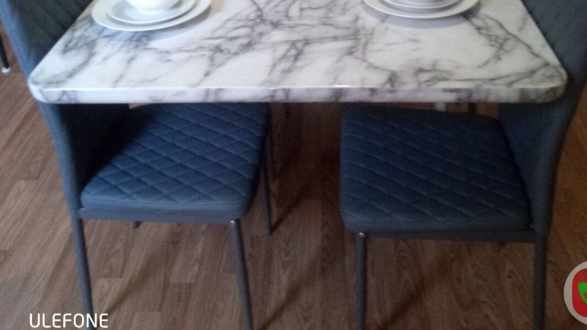 Hagerstown House | Fell like home one hour away from Washington DC private parking and patio
