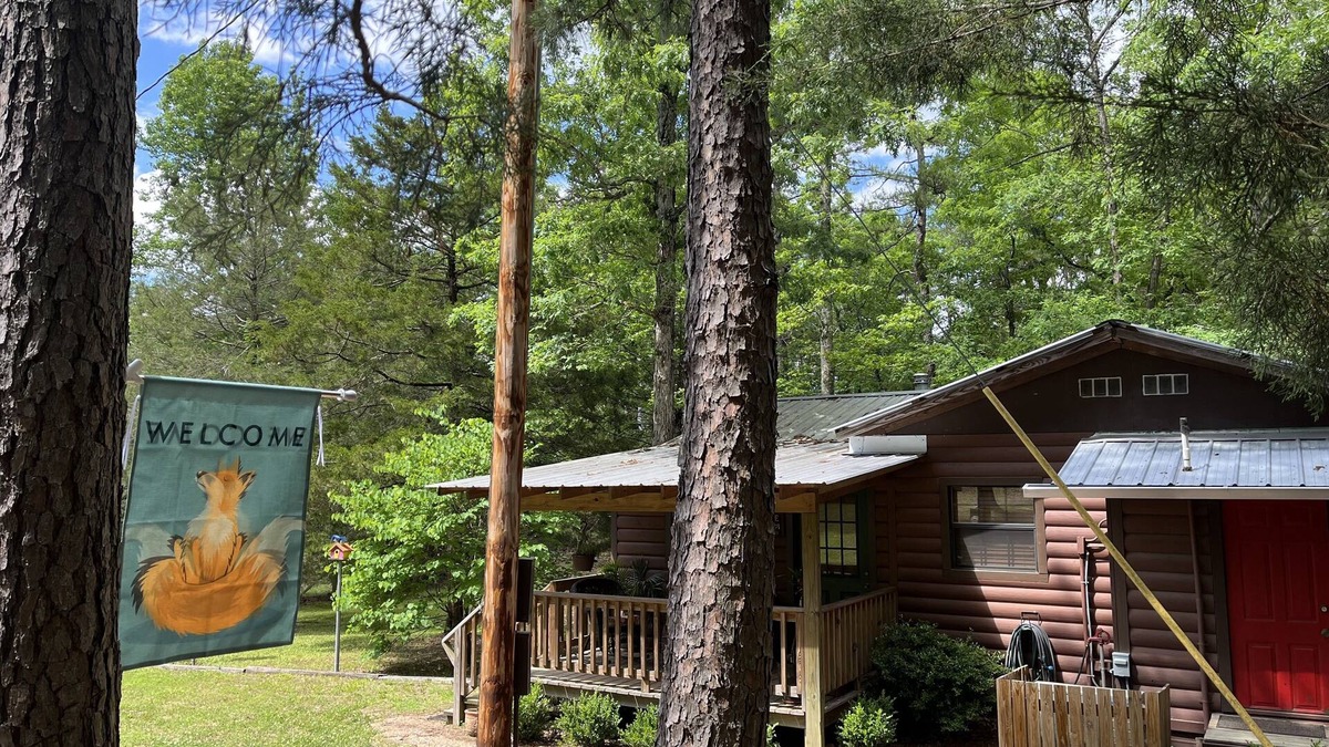 Board Camp Cabin | Fenced for your fur babies!