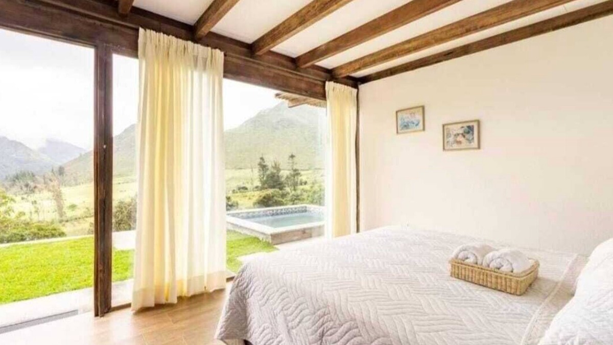 San Antonio de Pichincha Cabin | Fengari Camp Casa Ubicada en el Cráter del Volcán Pululahua