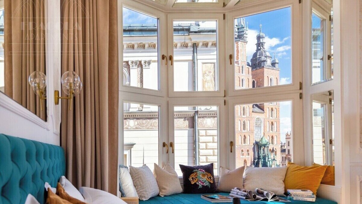 Old Town Apartment | Feniks Lagoon apartment -the best Main Square view