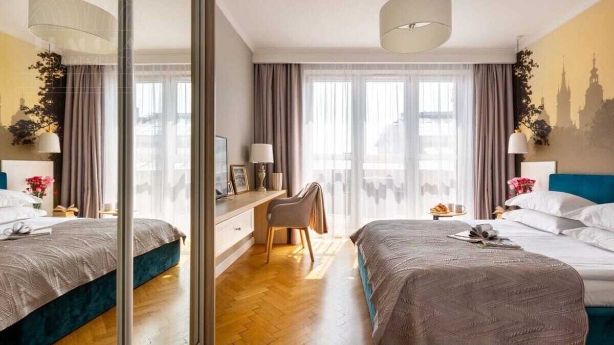 Old Town Apartment | Feniks Stunning 2-bed apartment with 3 terraces