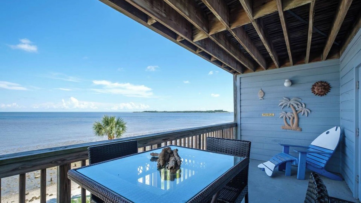 Cedar Key Condo | Fenimore Mill 2C - Open Gulf, Pool, Pet Friendly!