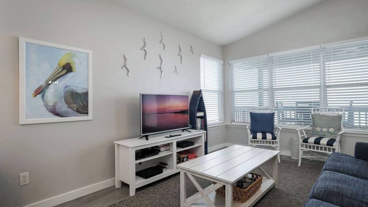 Cedar Key Condo | Fenimore Mill 2F - Gulf Front, Pool, Pet Friendly!