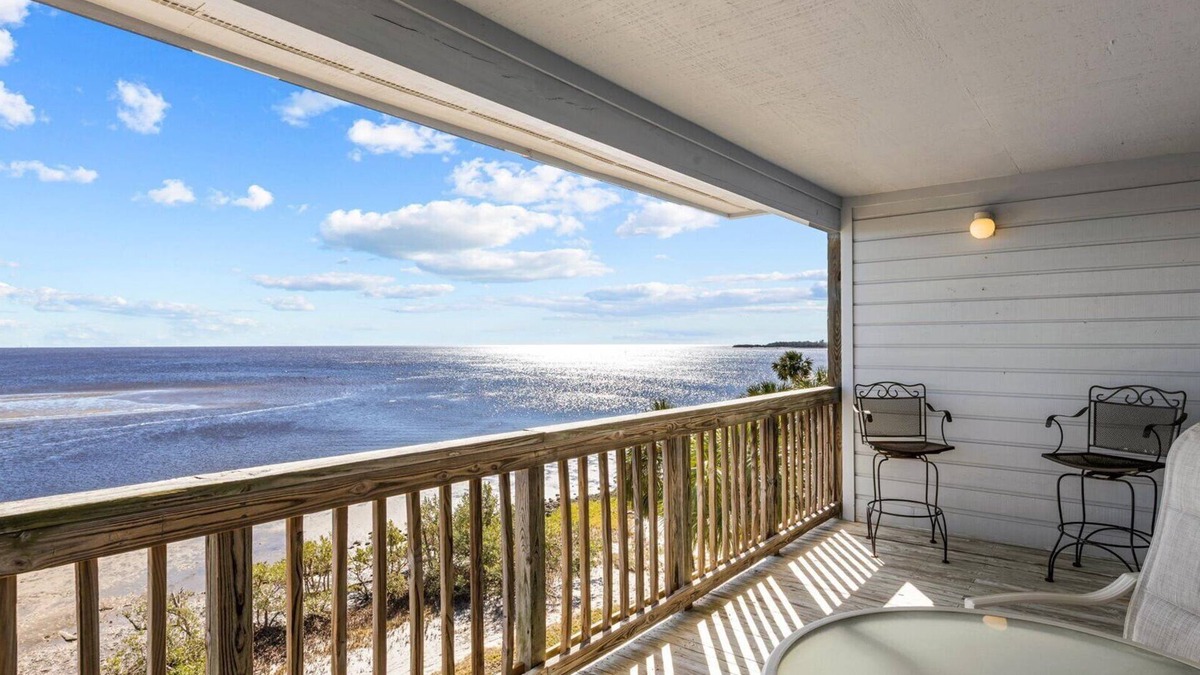 Cedar Key Condo | Fenimore Mill 6F - Open Gulf View, Pet Friendly!