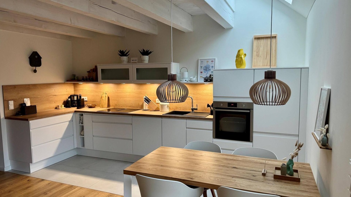 Rysum Apartment | "Fenja" - Cozy maisonette apartment with terrace in the historic courtyard in Rysum