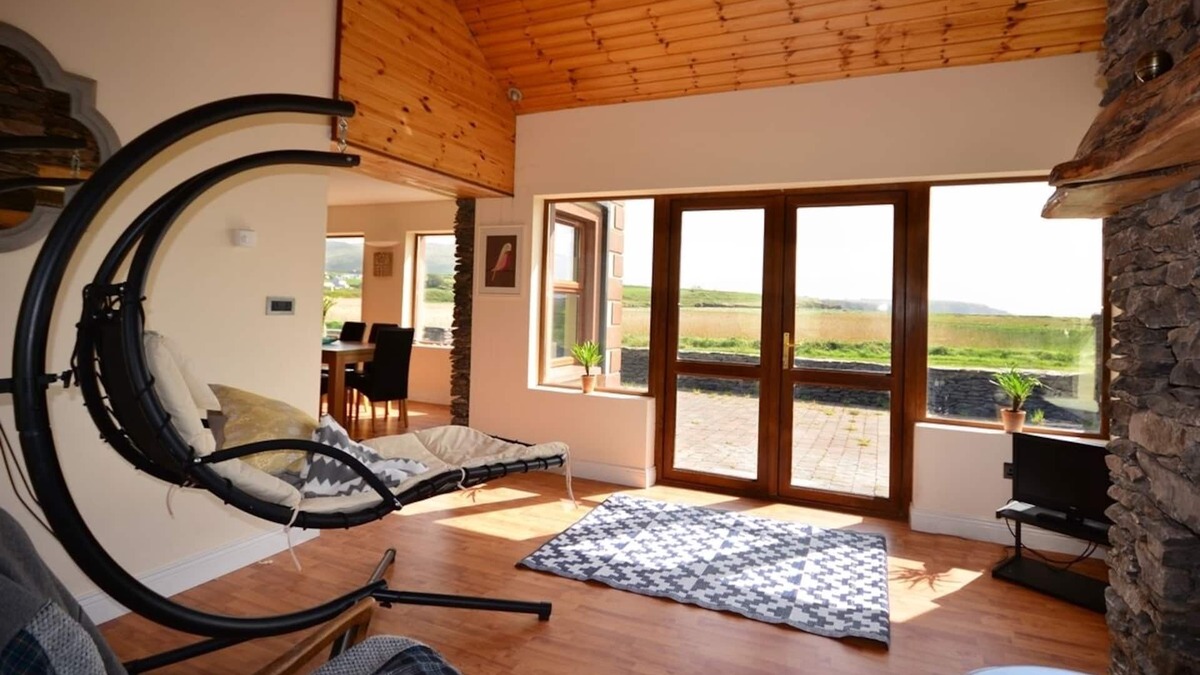 Bothar Bui House | Feohanagh Sands 4 bedroom house VRBO