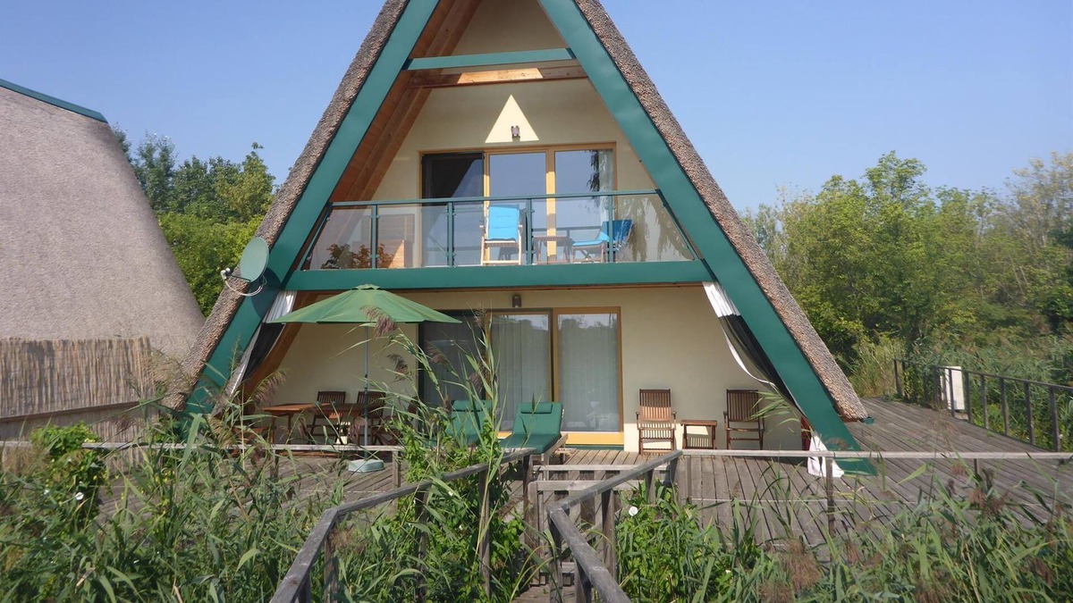 Purbach am Neusiedlersee Apartment | Ferienhäuser Finiki - Ferienhaus, Dusche, WC, 2 Schlafräume