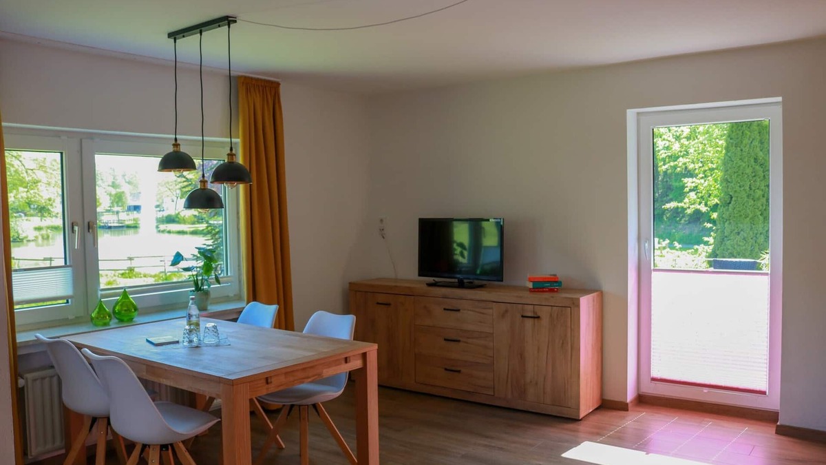Elkeringhausen Apartment | Ferienwohnung "seeblick"