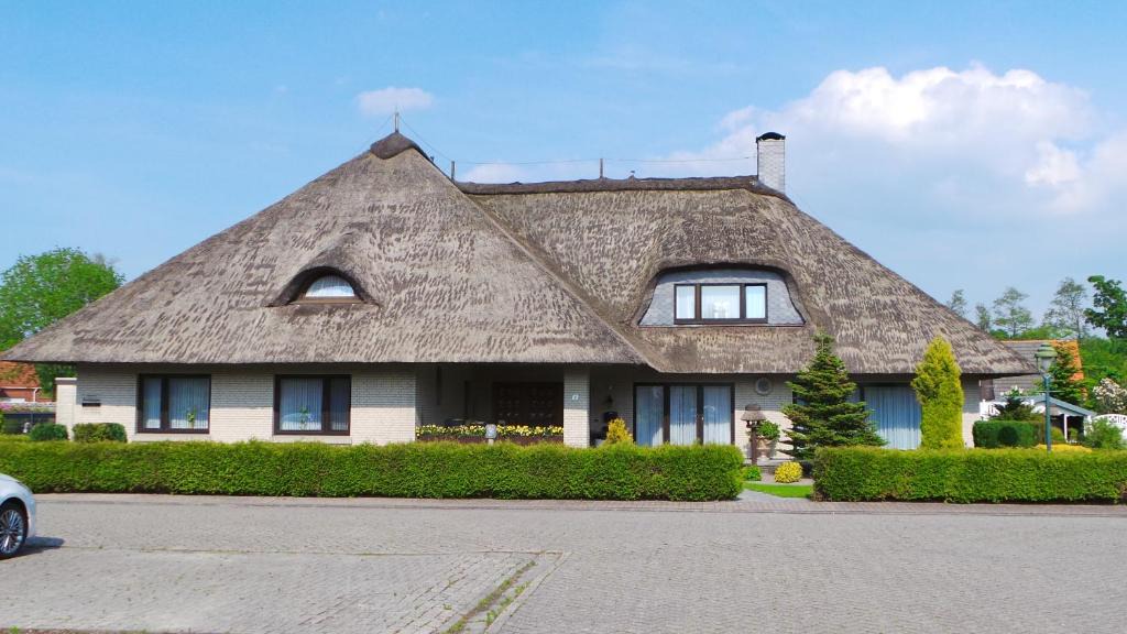 Berumerfehn Apartment | Ferien im Reetdachhaus