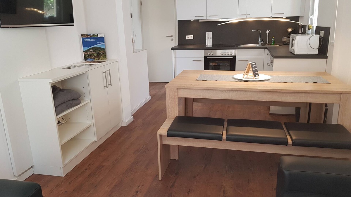 Buergstadt Apartment | Ferien in altem Bauernhaus neu renoviert