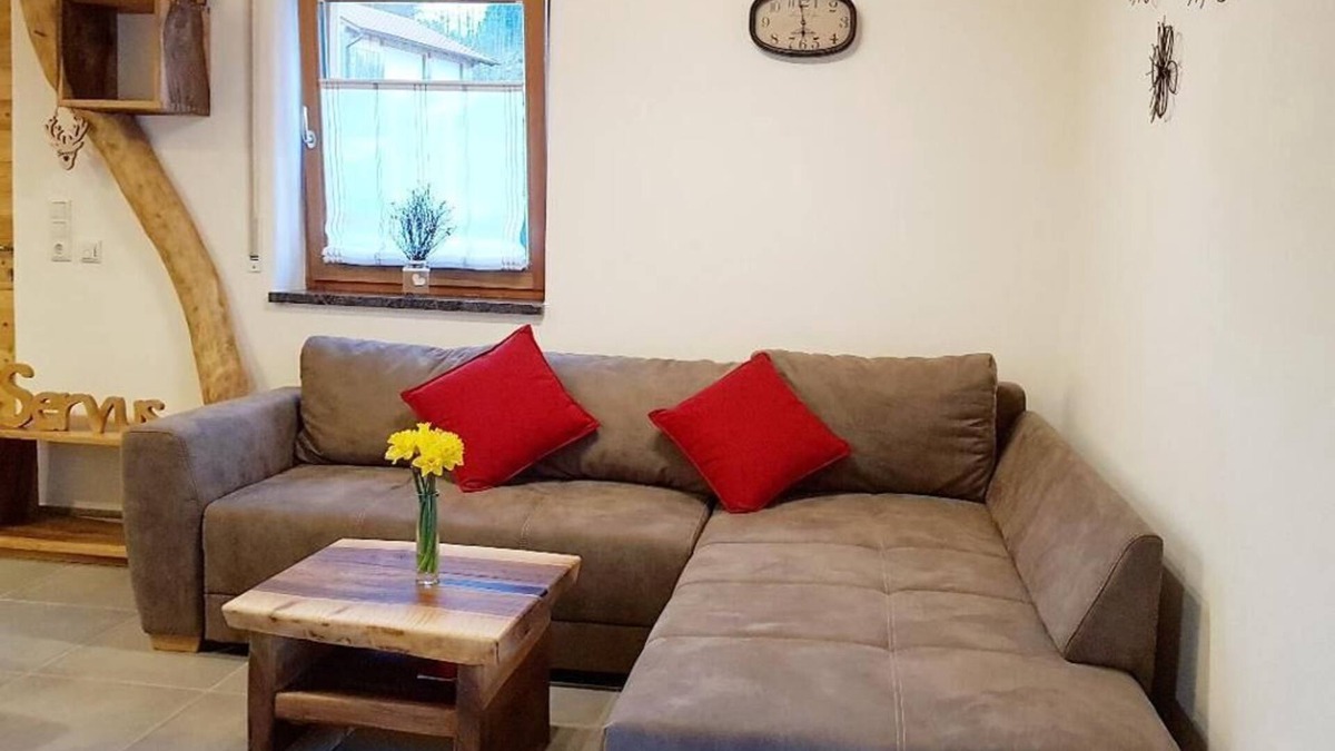 Zachenberg Apartment | Feriendomizil mit Zirbenholz gestaltet. Sauna und großzügige Terrasse.