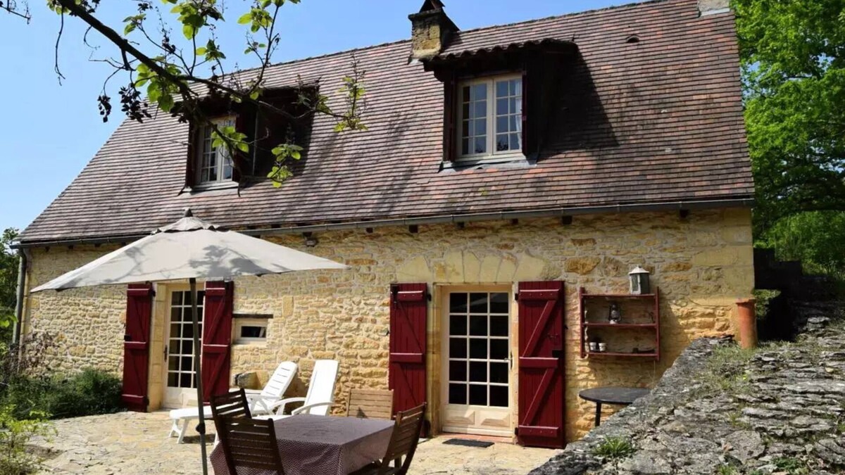 Thonac Villa | Ferienhaus 2 Zimmer 2/4 Personen + TV