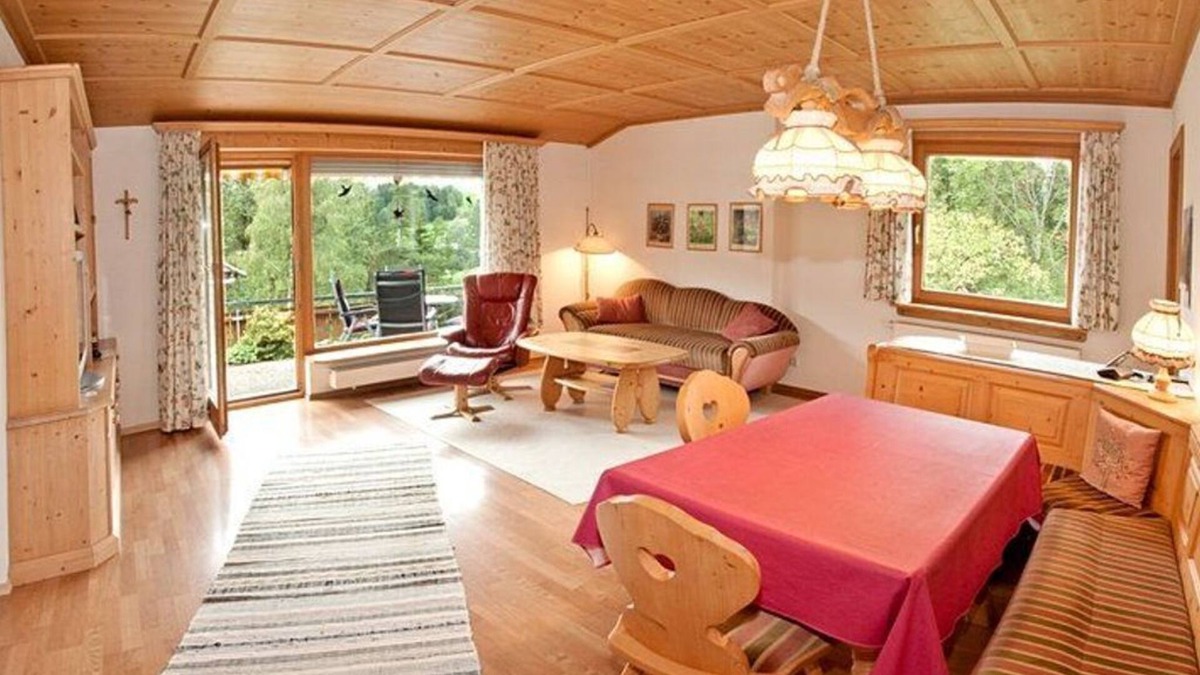 Schwarzenbach House | Ferienhaus 32-e mit Südterrasse mit Schöner Aussicht - Ferienhäuser im Feriendorf Weissensee im