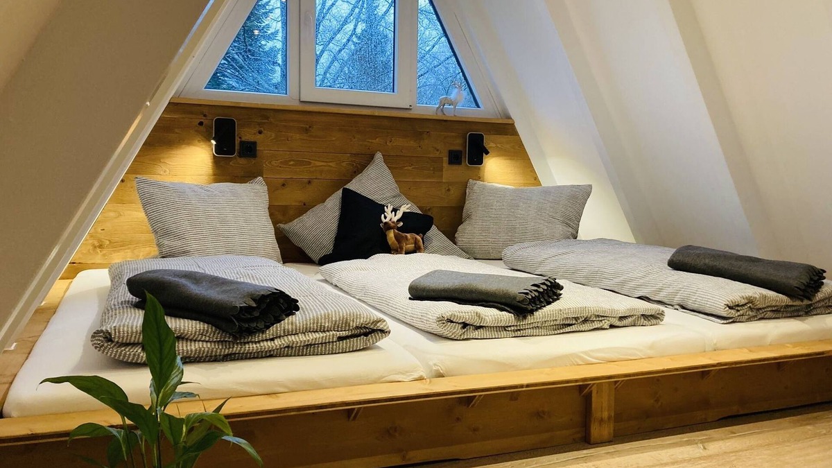Oberhundem Apartment | Ferienhaus, 75qm, 2 Schlafzimmer, max 5 Personen