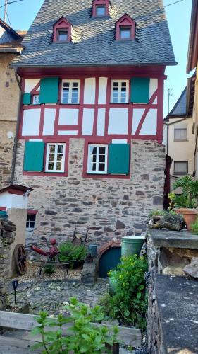 Sankt Aldegund House | Ferienhaus Am Moselstausee