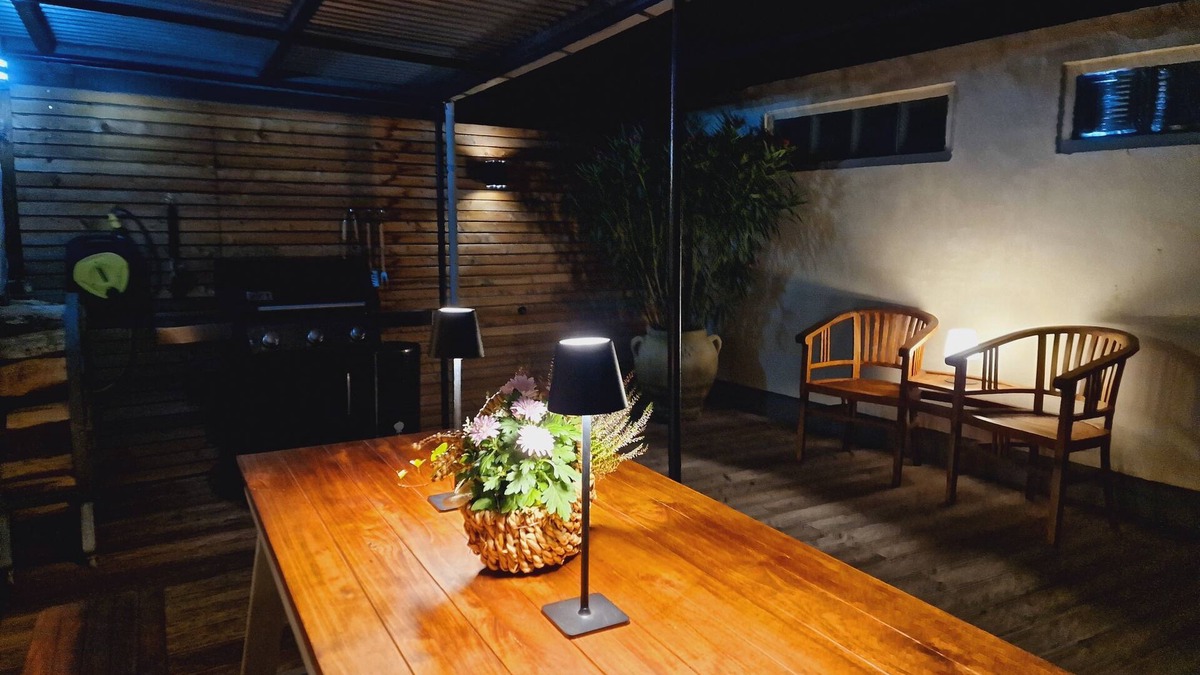 Hassloch House | Ferienhaus "anna" mit Kaminofen, Terrasse, Hof & Garage