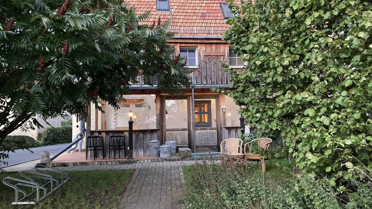 Diera-Zehren House | Ferienhaus Direkt an der Elbe.meissen moritzburg dresden sächsische Schweiz