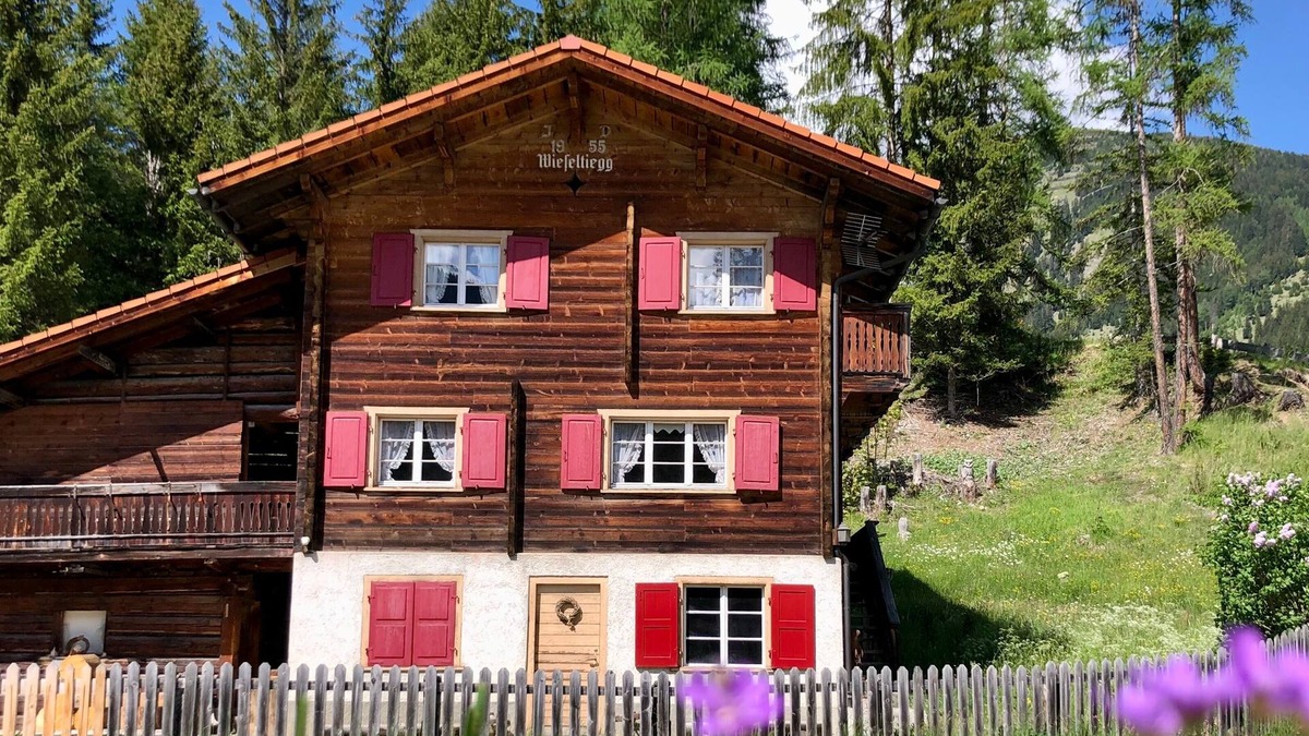 Litziruti House | Ferienhaus für 6 Gäste mit 100m² in Langwies
