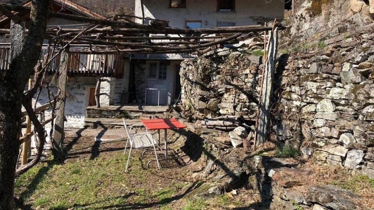 Centovalli House | Ferienhaus für 8 Gäste mit 80m² in Intragna