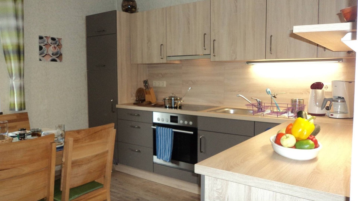 Ebern Apartment | Ferienhaus für bis zu 8 Personen mit Balkon, Terrasse und kleinem Garten