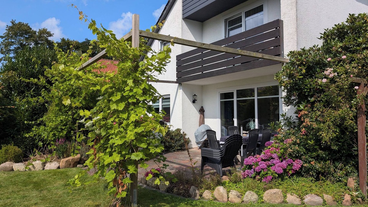 Langen b. Bremerhaven Apartment | Ferienhaus m. Garten, Zentral zw. Bremerhaven, Cuxhaven, Wattenmeer, Haustiere