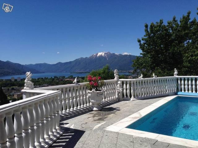 Gordola Villa | Ferienhaus Patrizia with a fantastic view of Lake Maggiore and the pool