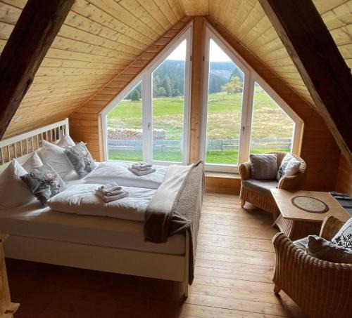 Friedrichshoehe Apartment | Ferienhaus Rennsteig-Wander-Mountainbike und Langlaufparadies