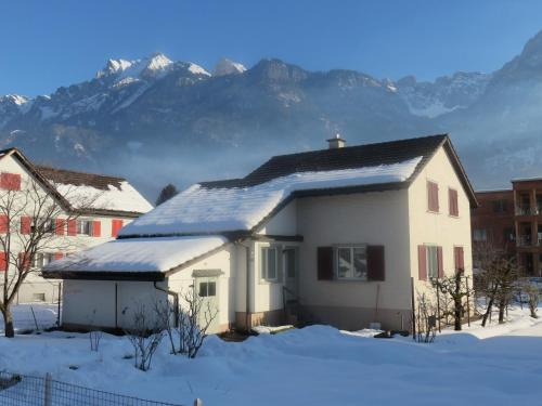 Pfaefers Dorf House | Ferienhaus Schils