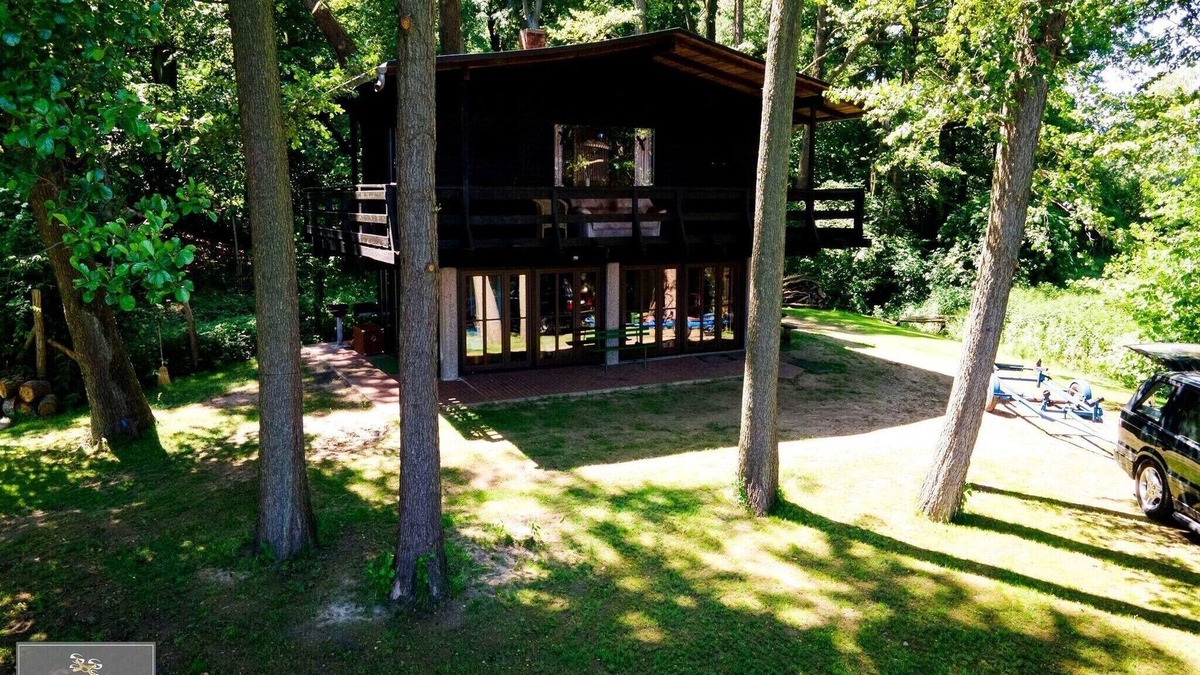 Ressen House | Ferienhaus Seeblick in Goyatz